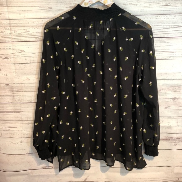 CAbi Semi Sheer Floral Blouse top 5338 - Picture 5 of 7